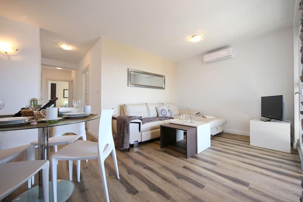 Apartment Kokolo Drage Ngoại thất bức ảnh